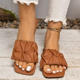 Summer New Pleated Flip-Flops Flat Large Size Sandals