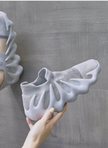 Fashionable Flying Weaving Xiaolongbao Running Casual Shoes