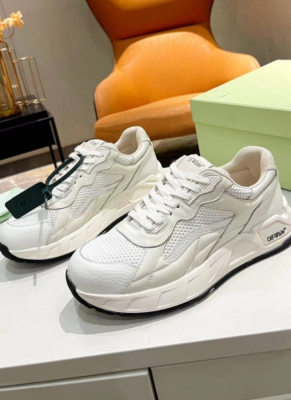 Fashionable and High Quality Sneakers For Couples