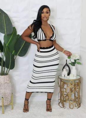 V-neck Hollow Striped Pine Knit Low-rise Contrast Color Two-piece Set