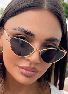 Hip-Hop Personality Sunglasses Hollow Frame Sunglasses Trendy Cat-Eye Metal Full Frame Glasses