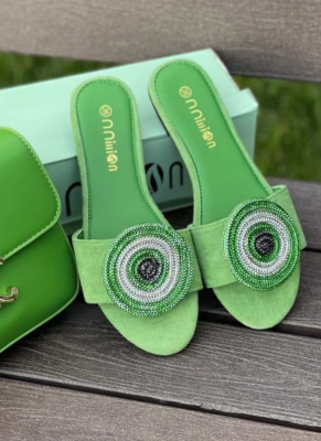 Fashion Rhinestone Suede Flat Slippers