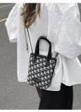 Retro Mobile Phone Bag Chain Bag Versatile Shoulder Crossbody Bag