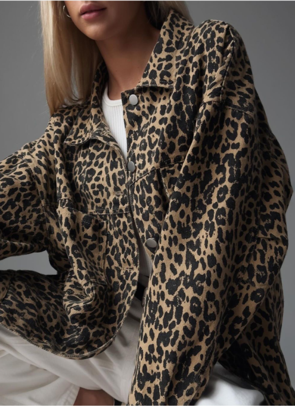 Casual Leopard Print Pocket Button Denim Jacket