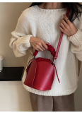 Fashionable Niche Design Basket Bucket Shoulder Messenger Bag