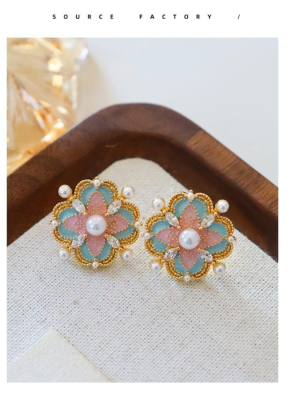 Light Luxury Retro Oil Drop Flower Earrings