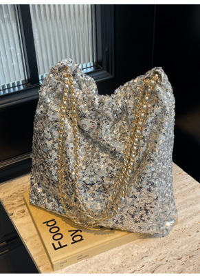Fashionable and High-end Sequined Messenger Bag