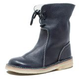 Comfortable and Versatile Plus-Size Mid-Calf Martin Boots