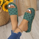 Large Size Thick-soled Plum Blossom Embroidered Platform Sandals