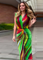 V-neck Fashionable Contrasting Printed Slim Fit Hip-hugging Dress