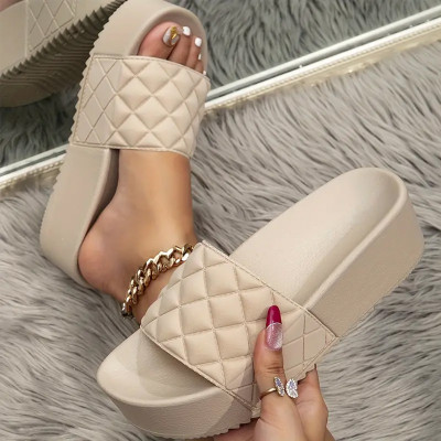 2025 Summer Fashion All-Matching Beach Vacation Thick Bottom Women's Sandal Slippers