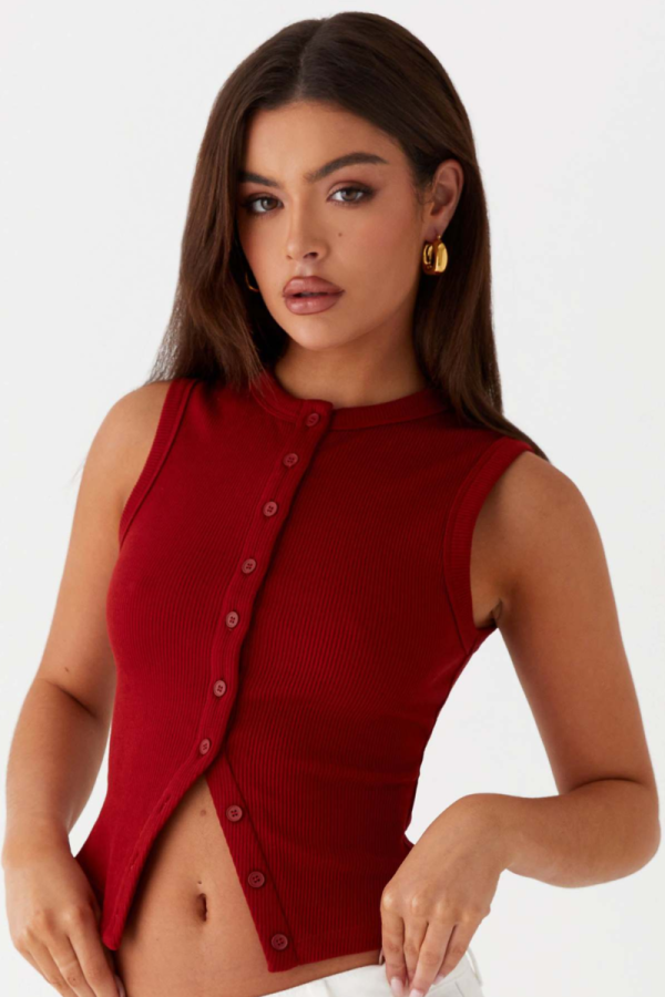 Slim Fit Short Ribbed Sleeveless Buttoned Vest