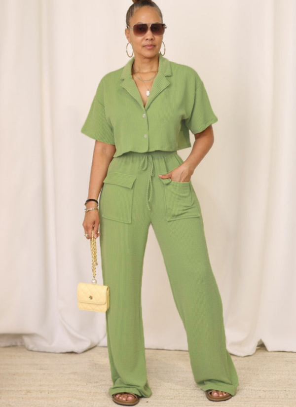 Solid Color Short-sleeved Shirt Collar Top Wide-leg Pants Suit