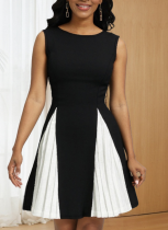 Fashionable And Elegant Women'S Round Neck Sleeveless Pleated Stitching Plus Size Dress