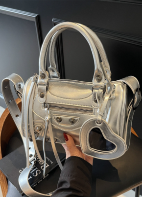 High-end Rivet Hot Girl Style Motorcycle Handbag Shoulder Crossbody Bag