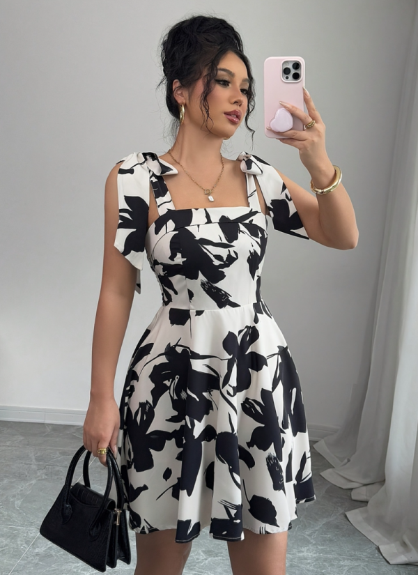 Strapless Square Neck Ruffled Printed Dress