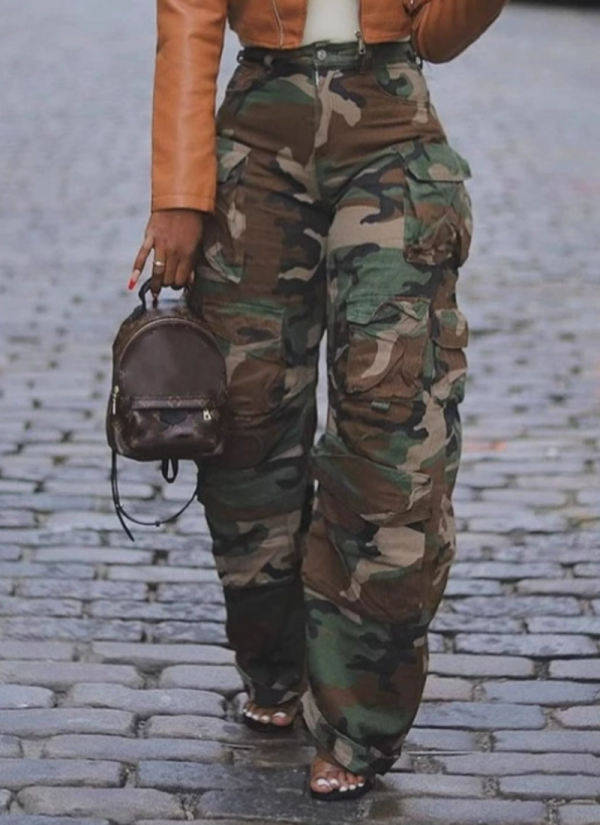 Fashion Street Straight Loose Multi-Pocket Camouflage Trousers