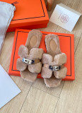 New H-Shaped Plush Flat-Soled Outer Wear Net Celebrity Flat-Soled Lady Gentle Slippers