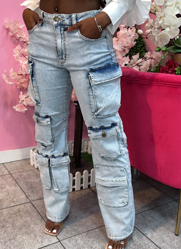 Stylish High-waisted Stretch Washed Multi-pocket Cargo Jeans