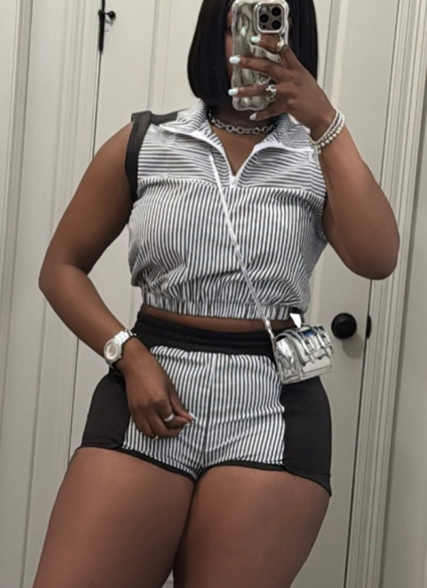 2026 Stylish Striped Half-Zip Sleeveless Top and Shorts Two-Piece Set With Panel Detailing
