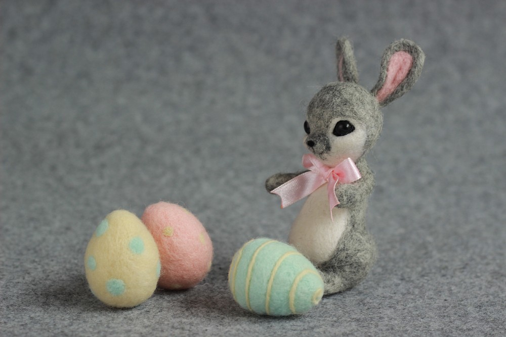 Needle Felting Kit DIY Supplies Wool Felt Craft Beginners Easter Rabbit & Eggs