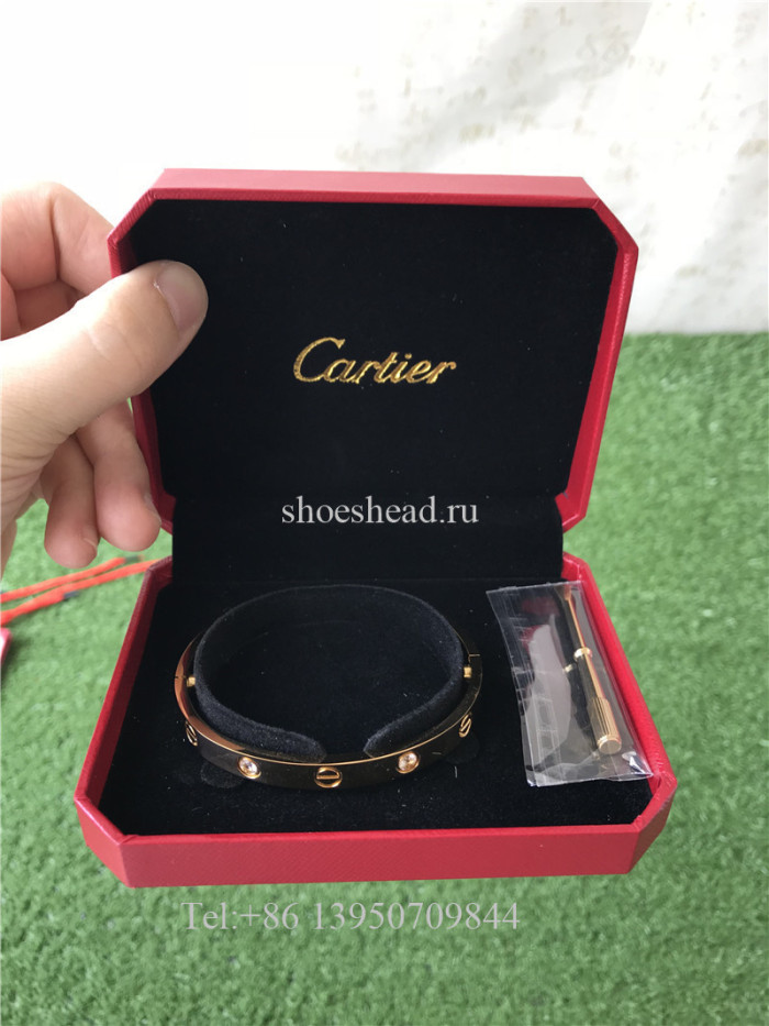 Cartier Love Braclet Golden With Diamond