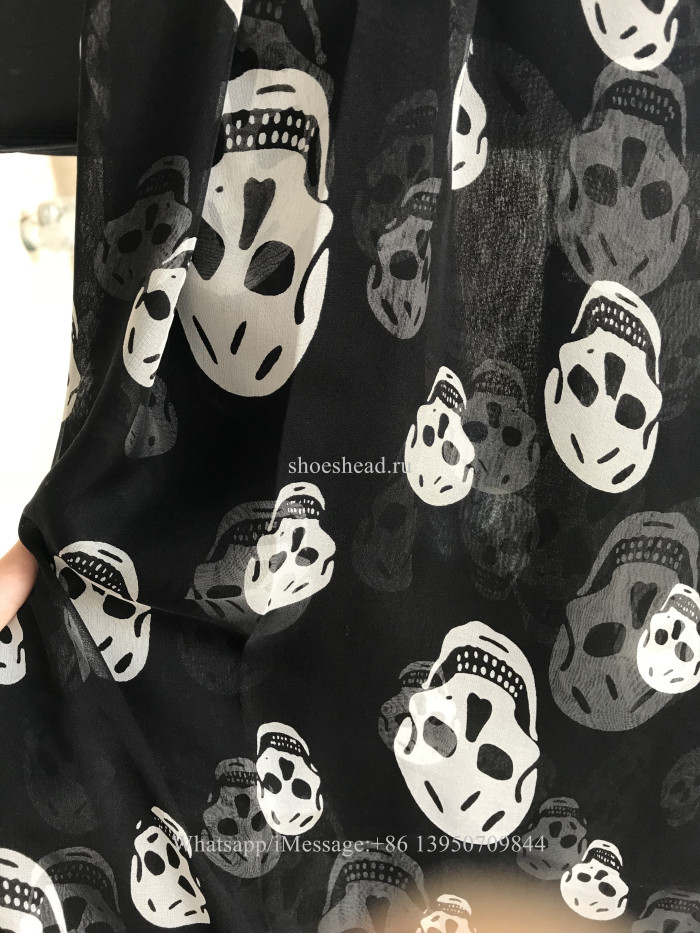 Alexander Mcqueen Blak Silk Skull Scarf