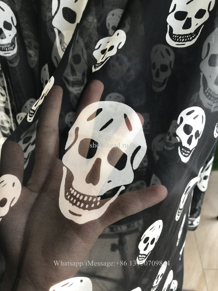 Alexander Mcqueen Blak Silk Skull Scarf