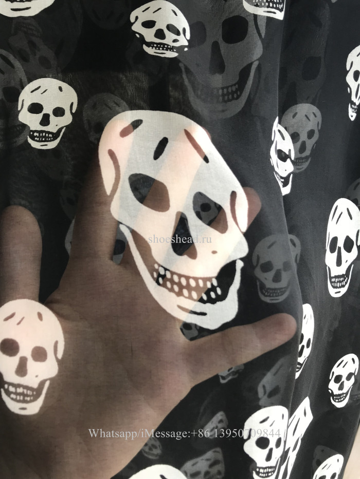 Alexander Mcqueen Blak Silk Skull Scarf