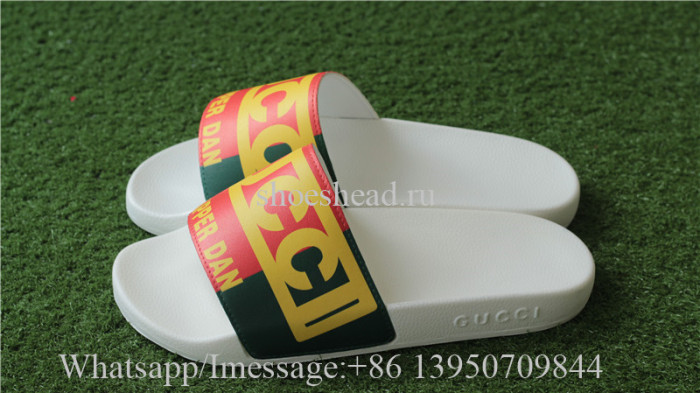Gucci Logo Slide