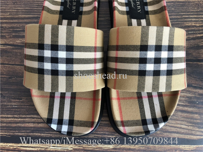 Burberry Vintage Ashmore Check Slide