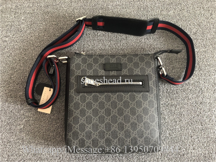 Gucci GG Supreme Small Messenger Bag 21cm
