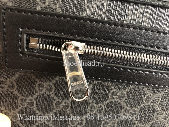 Gucci GG Supreme Small Messenger Bag 21cm