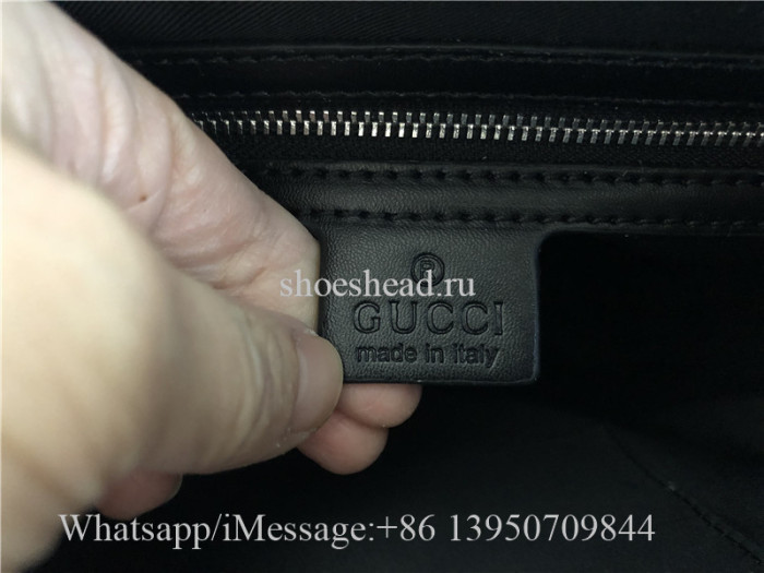 Gucci GG Supreme Messenger Bag 25cm