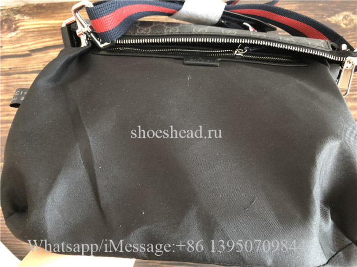 Gucci GG Supreme Messenger Bag 25cm