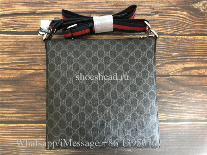 Gucci GG Supreme Messenger Bag 25cm
