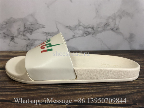 Gucci Printed Logo Flip Flops Slides