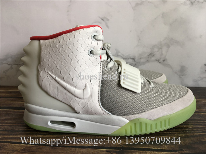 Nike Air Yeezy 2 NRG Wolf Grey Glow Bottom