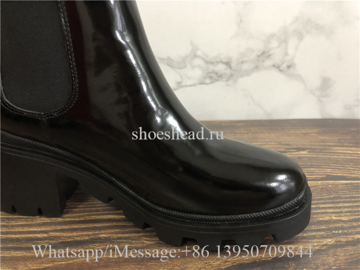 Gucci Black Leather Ankle Boot With Belt