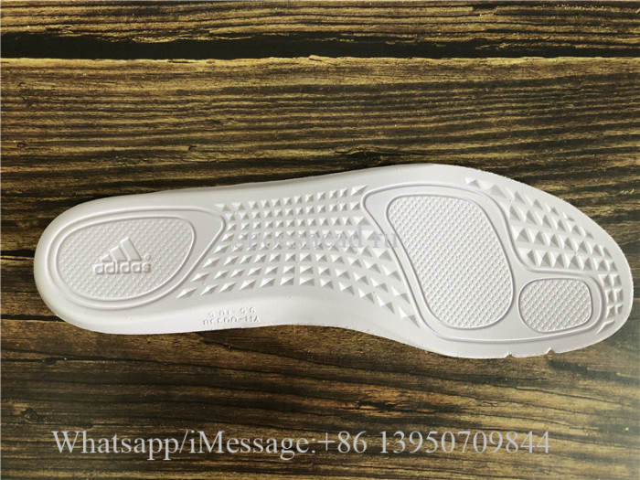 Adidas Yeezy Boost 700 Magnet
