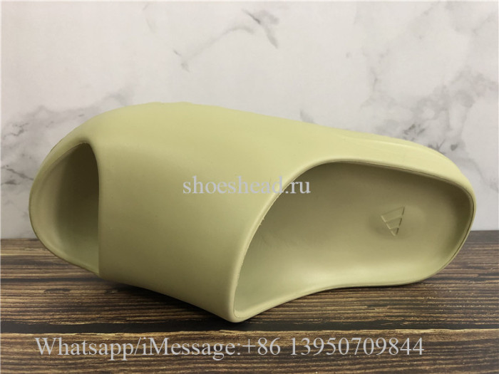 Yeezy Slide Resin FX0494