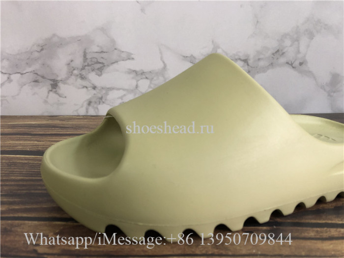 Yeezy Slide Resin FX0494