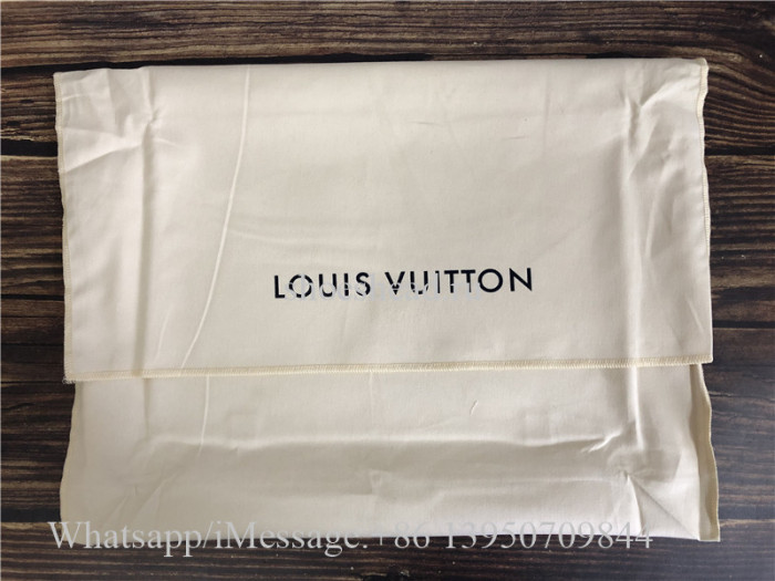 Original Louis Vuitton Damier Graphite District GM Messenger Bag