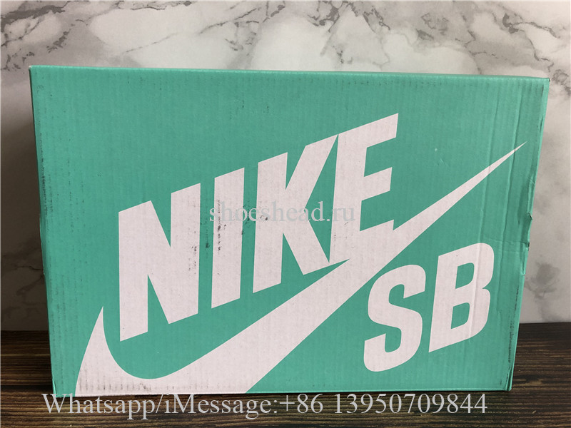 Nike SB Dunk Low  Safari
