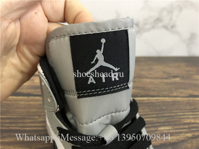 Air Jordan 1 Mid Light Smoke Grey