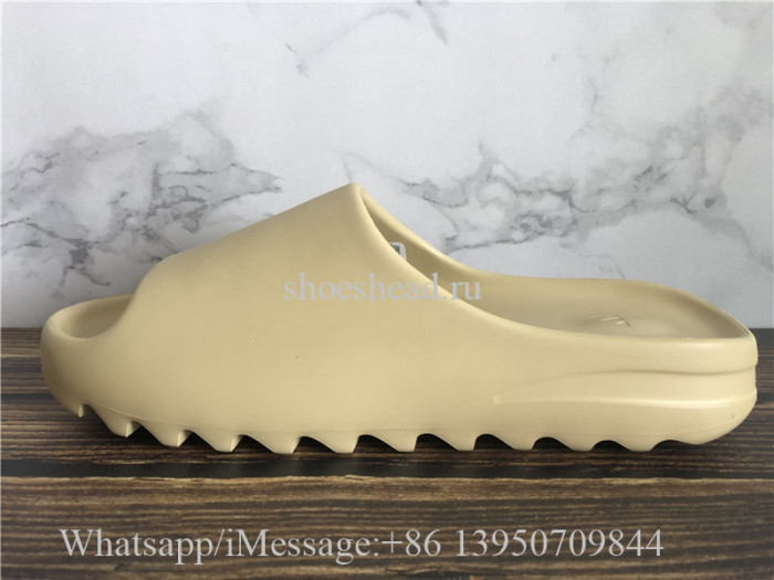 Yeezy Slide Desert Sand FW6344