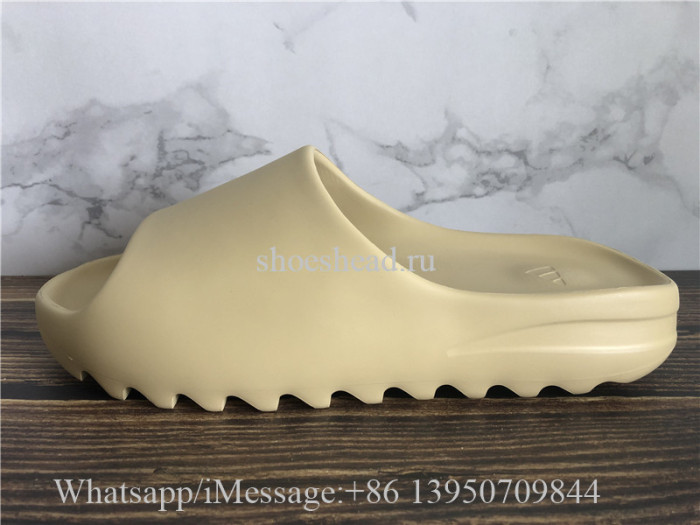 Yeezy Slide Desert Sand FW6344