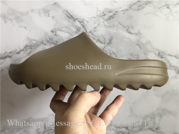 Yeezy Slide Earth Brown FV8425
