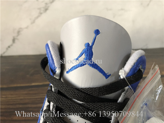 Air Jordan 3 Retro Varsity Royal