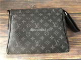 Original Louis Vuitton 2019 Pre-owned District PM Shoulder Bag